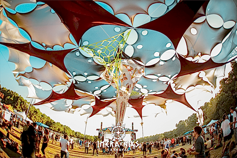 2e261df3-e849-49c1-bcae-2f577766c842