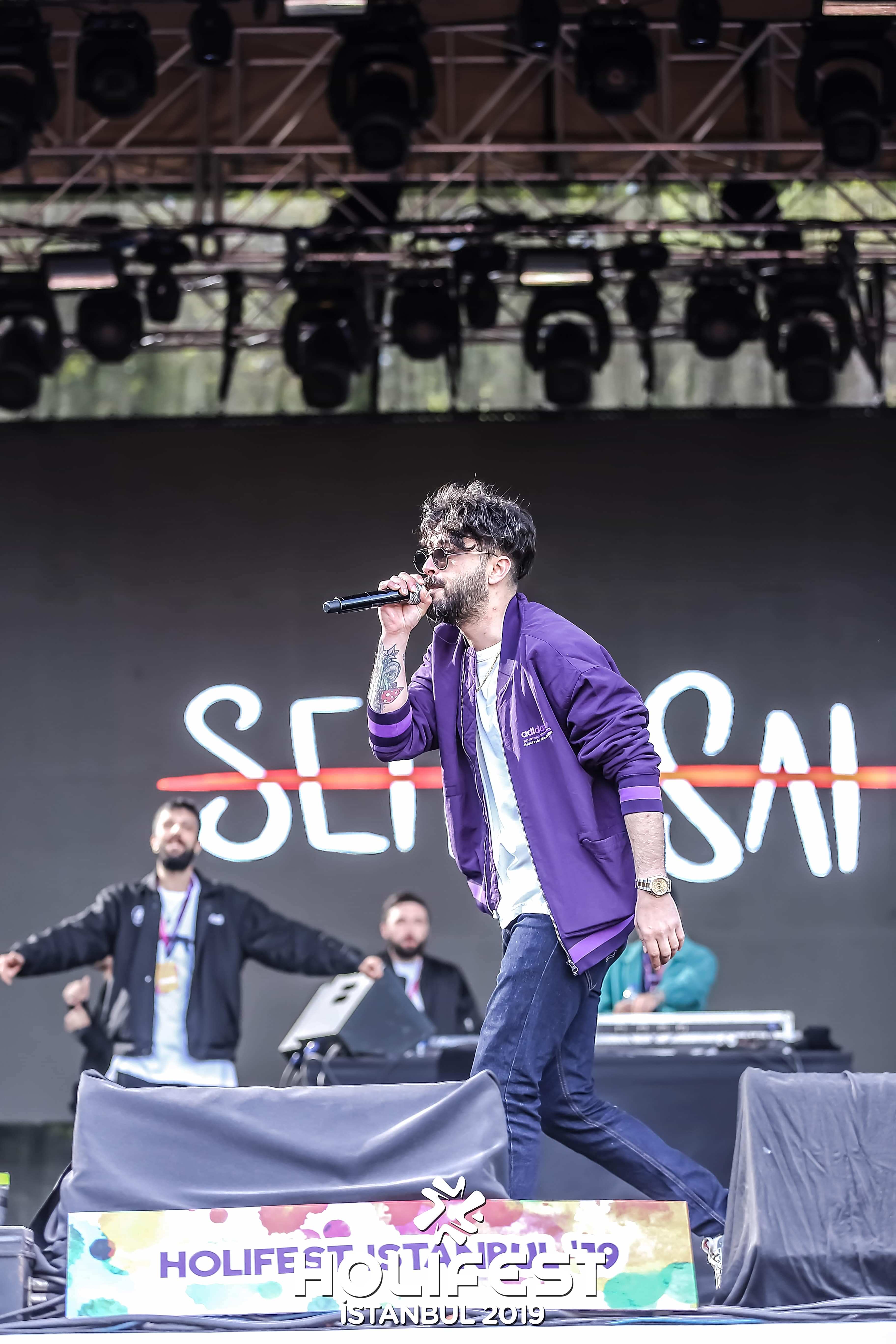 2e261df3-e849-49c1-bcae-2f577766c842 2e261df3-e849-49c1-bcae-2f577766c842