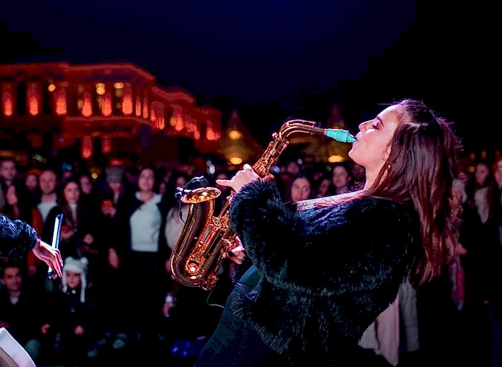 2e261df3-e849-49c1-bcae-2f577766c842