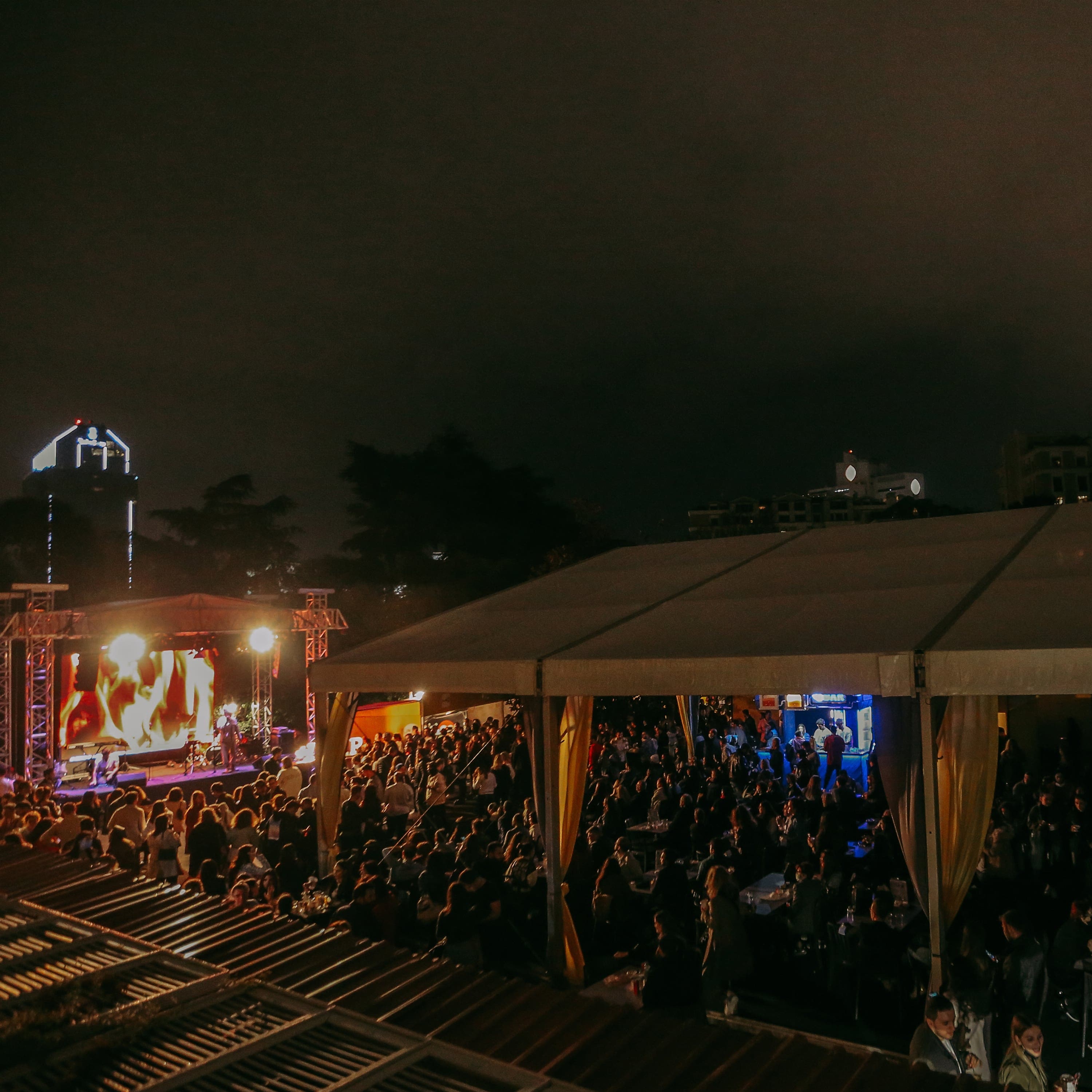 2e261df3-e849-49c1-bcae-2f577766c842