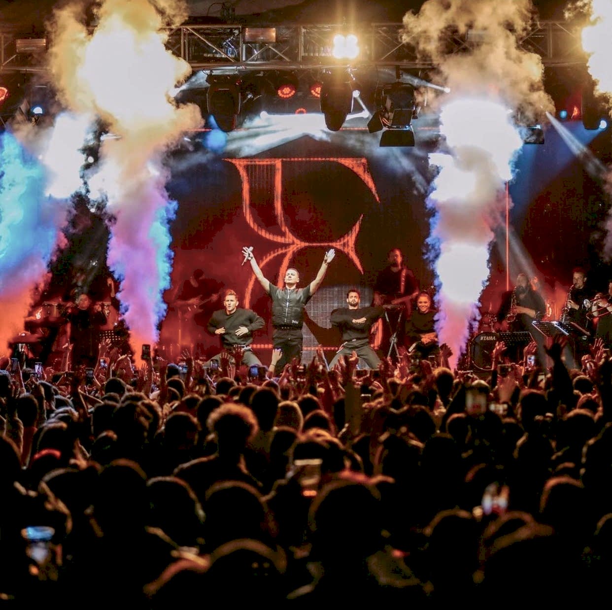 2e261df3-e849-49c1-bcae-2f577766c842