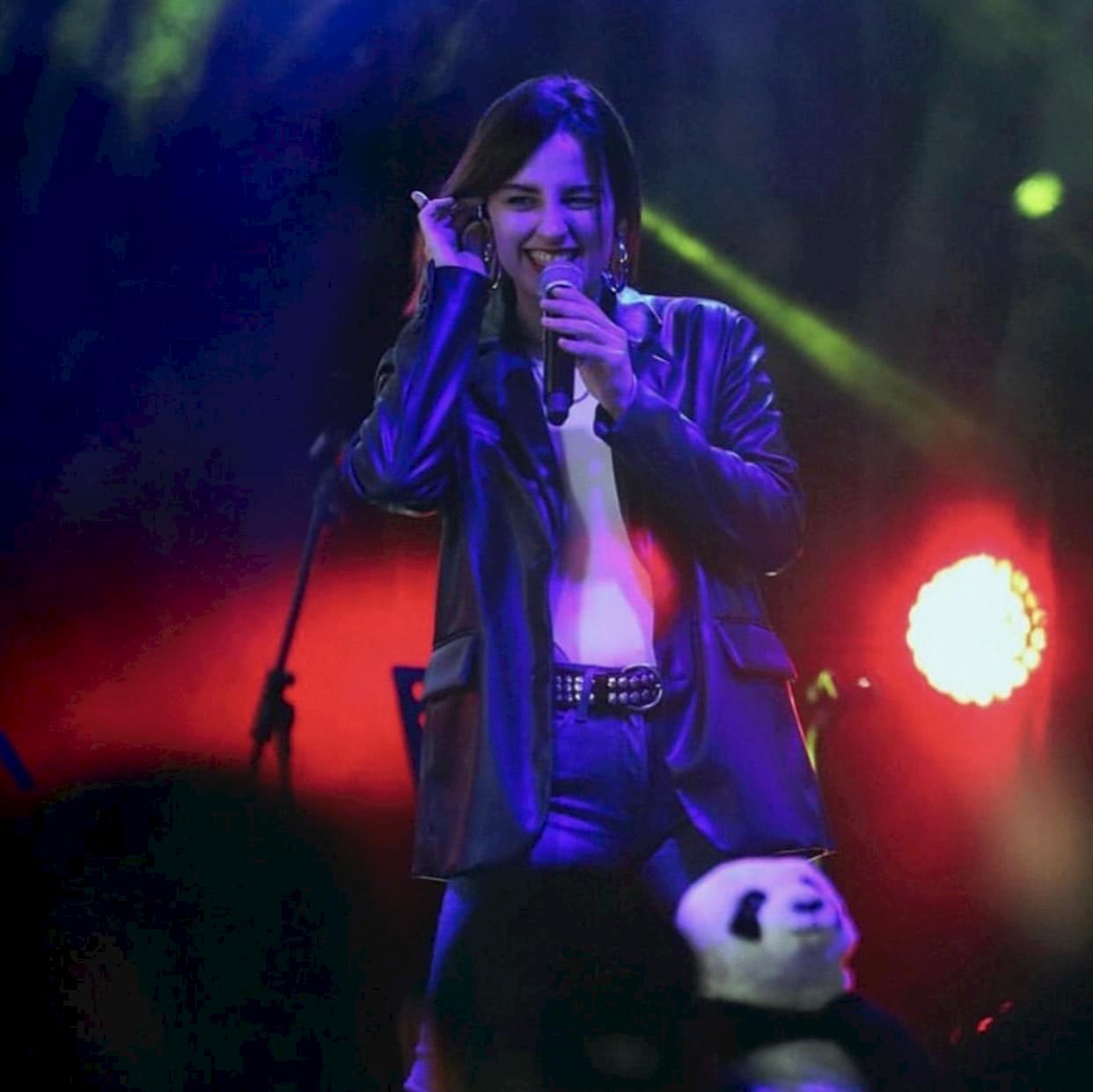 2e261df3-e849-49c1-bcae-2f577766c842